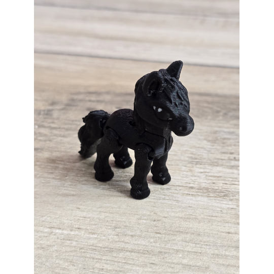 Mini figurka Konik Czarny 3d - Druk3d fidget mixGadzet