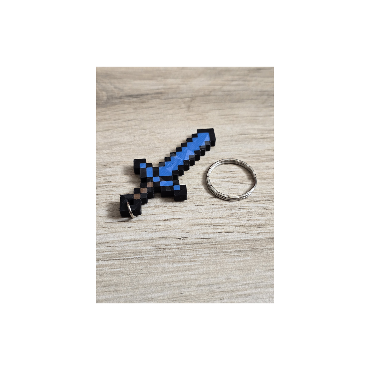 Breloczek Diamentowy Miecz Minecraft 3d - Brelok Druk3d fidget Keychain