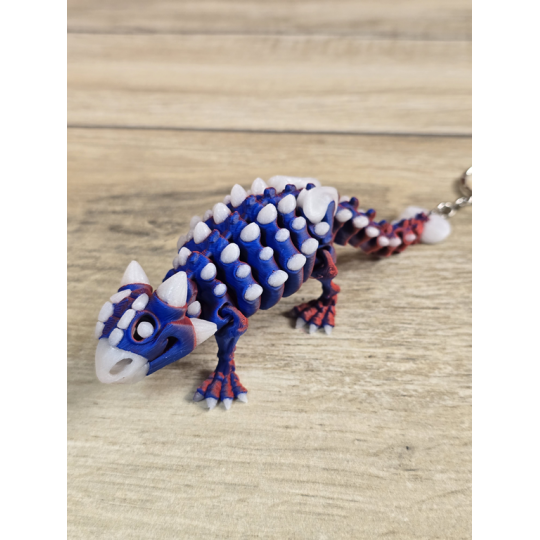 Brelok Ankylozaur 13cm Świecący w Nocy na Niebiesko Druk3d Keychain fidget