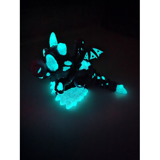 Figurka Smoka 3D Świecąca w Ciemności na Niebiesko - Druk 3D mixGadzet