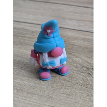 Gnom Girl 2w1 Brelok i magnes na lodówkę 3d - Brelok Druk3d fidget Keychain